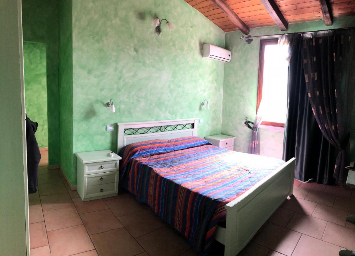 sa dom'e malloru Burcei Esterno foto